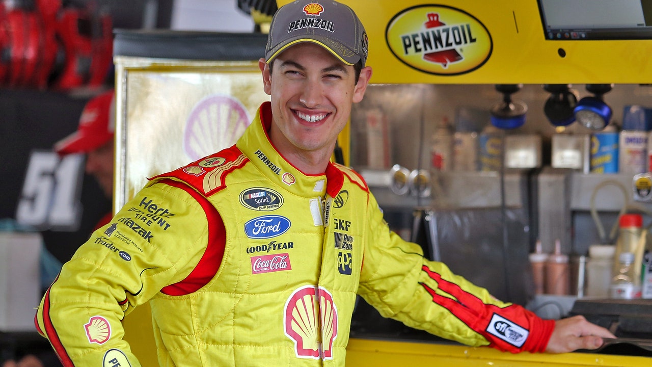 Happy Hour leaves Logano, Harvick smiling and Hamlin, Newman hopeful